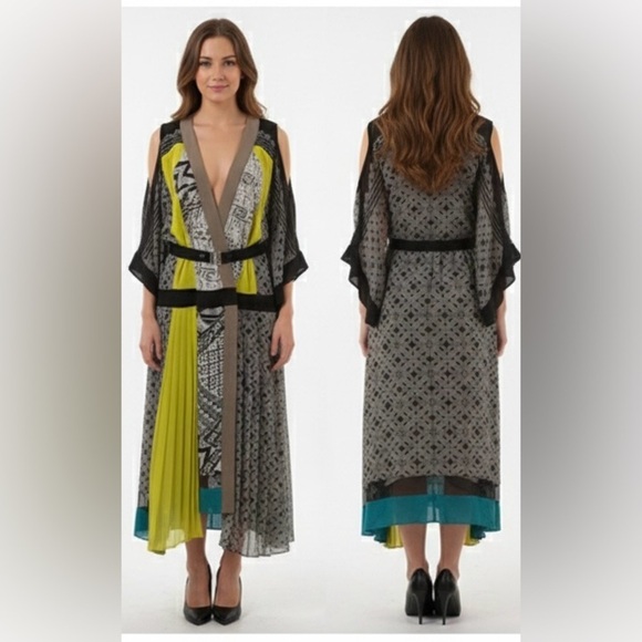 BCBGMaxAzria Dresses & Skirts - BCBGMaxAzria Runway Black and Gray Dress size S